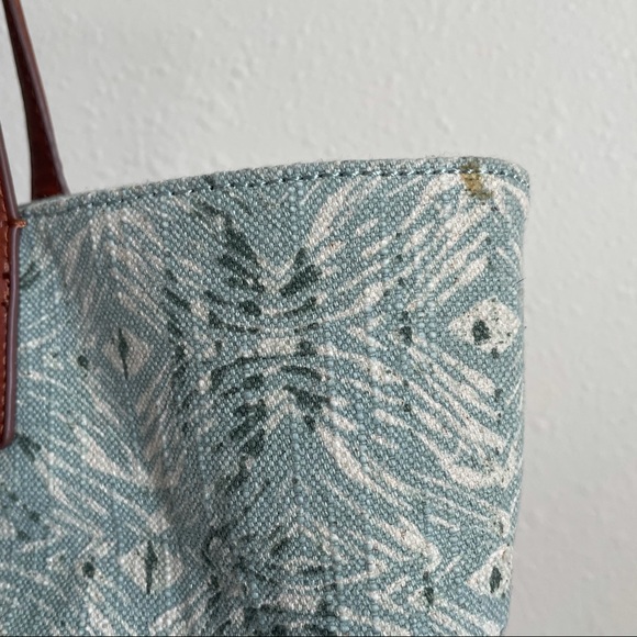 Lucky Brand Let’s Get Lost Large Canvas Tote Bag - Picture 5 of 9